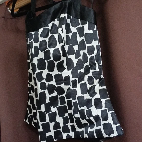 Halter Top - Picture 2 of 10